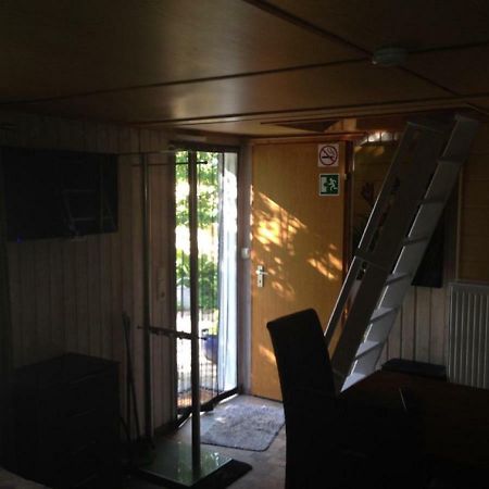 Das Kleine Ferienhaus เบอร์ลิน ภายนอก รูปภาพ