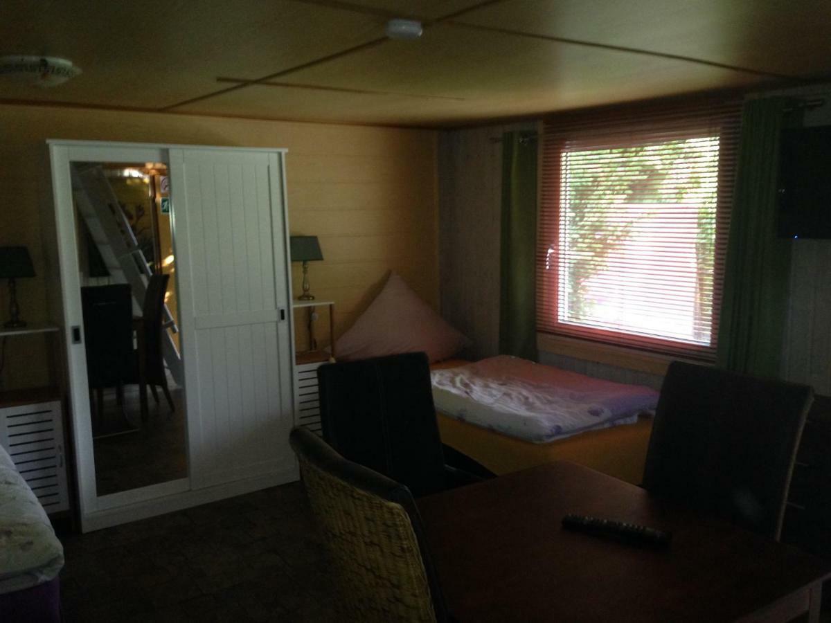 Das Kleine Ferienhaus เบอร์ลิน ภายนอก รูปภาพ